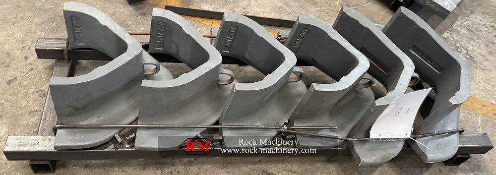 sandvik CH440 cone crusher 442.7141 00 Liner Norrow Arm, for arm shield protection