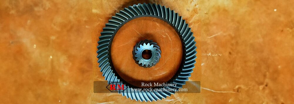 sandvik cone crusher CH440 gear pinion, for drive power transmission