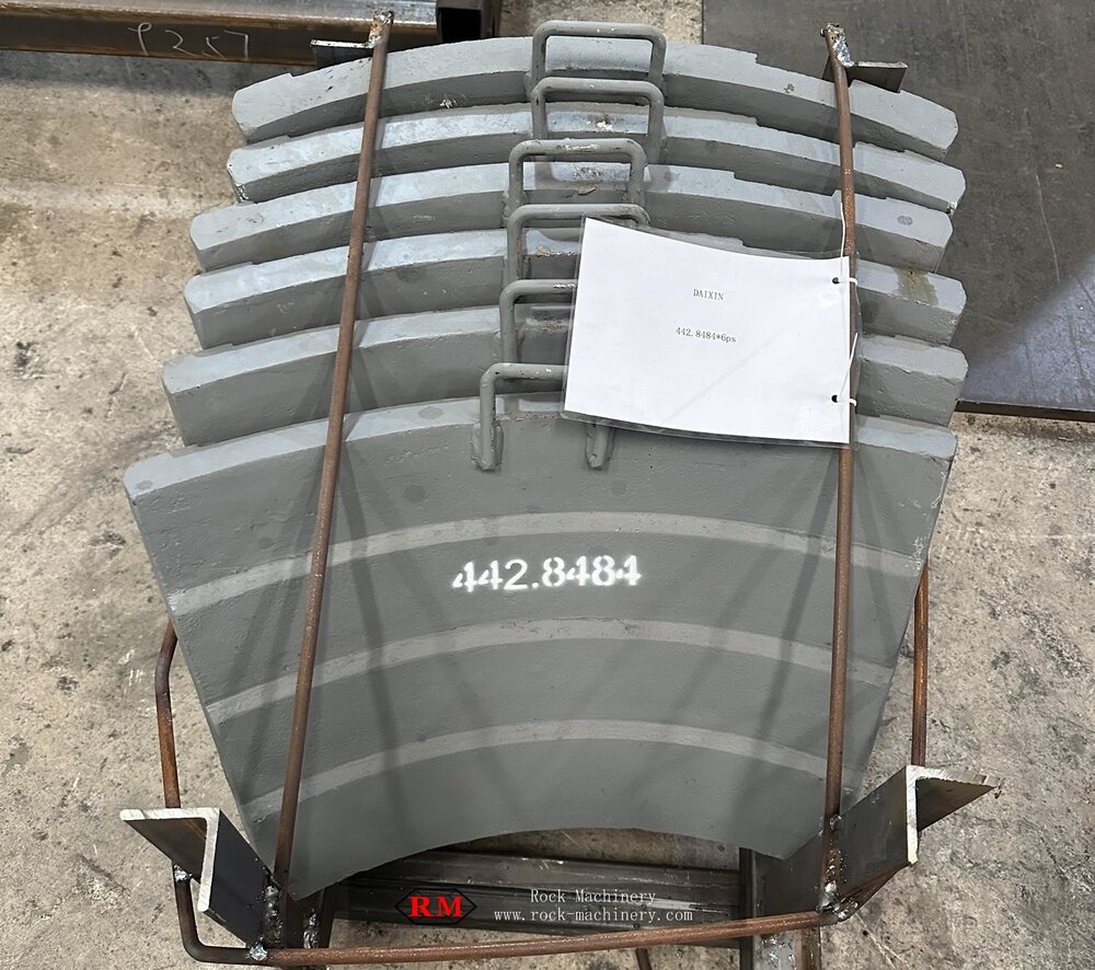 sandvik CH430 cone crusher 442.8484 00 CONCAVE SEGMENT UPPER EC Mn13Cr2, wear part in manganese steel