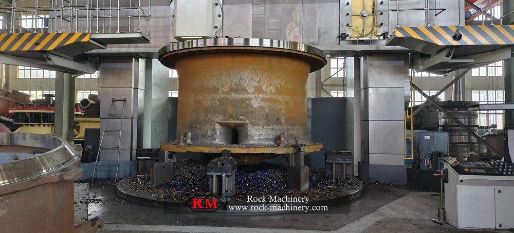 MP1250 main frame MM0301295, main frame body for crusher structure